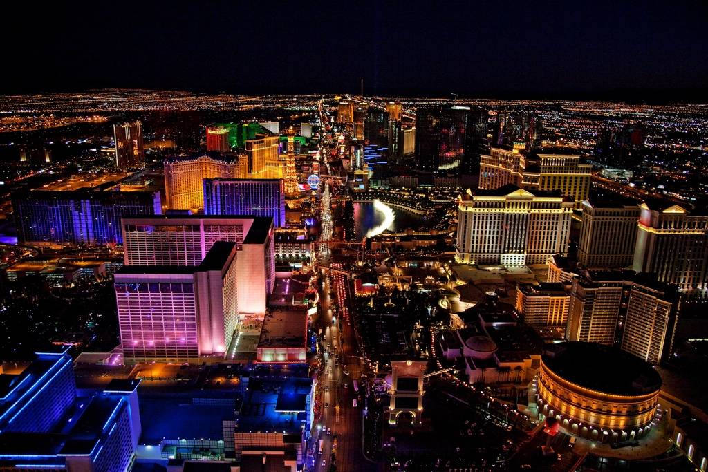 Foto udara kawasan Las Vegas Strip pada malam hari